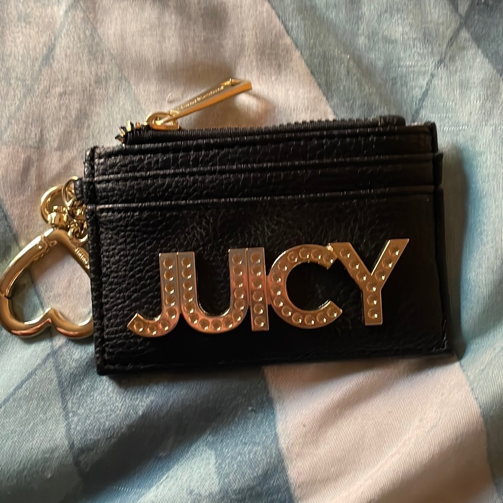 Juicy keychain wallet